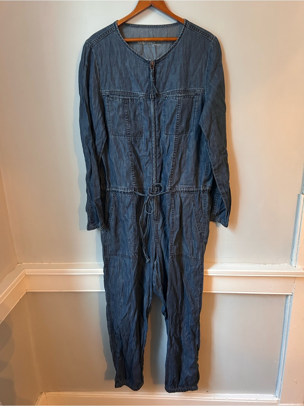 The Gap 1969 Tencel Denim Full Zip Jumpsuit  Women’s Large Utility Pockets